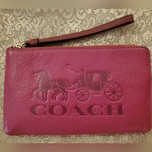 COACH Poppy Vintage Mauve Zip Wristlet Horse Carriage